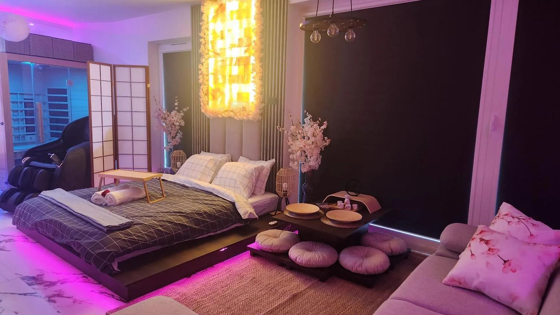 Gdansk Chmielna Prestige Home Spa Apartments With Luxury Jacuzzi And Sauna! Selected Apartments Also Feature A Massage Chair And Himalayan Salt Wall With Color Therapy Salt Forest 0*,  Poland