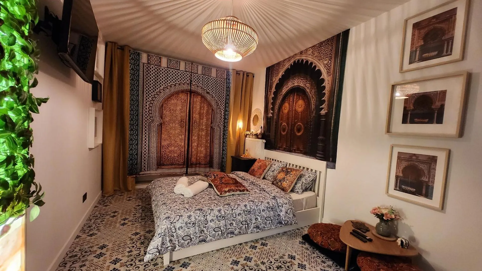 Gdansk Chmielna Prestige Home Spa Apartments With Luxury Jacuzzi And Sauna! Selected Apartments Also Feature A Massage Chair And Himalayan Salt Wall With Color Therapy Salt Forest