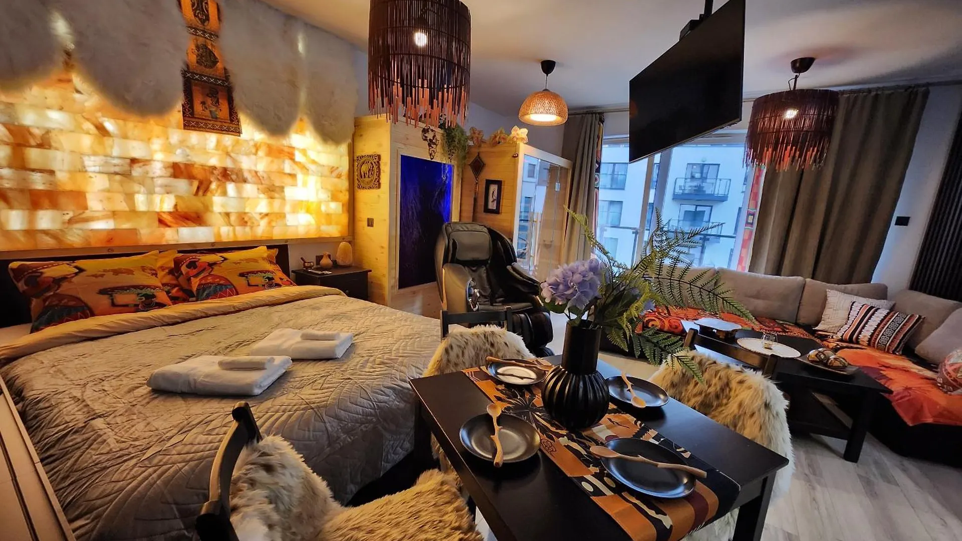 Gdansk Chmielna Prestige Home Spa Apartments With Luxury Jacuzzi And Sauna! Selected Apartments Also Feature A Massage Chair And Himalayan Salt Wall With Color Therapy Salt Forest 0*,