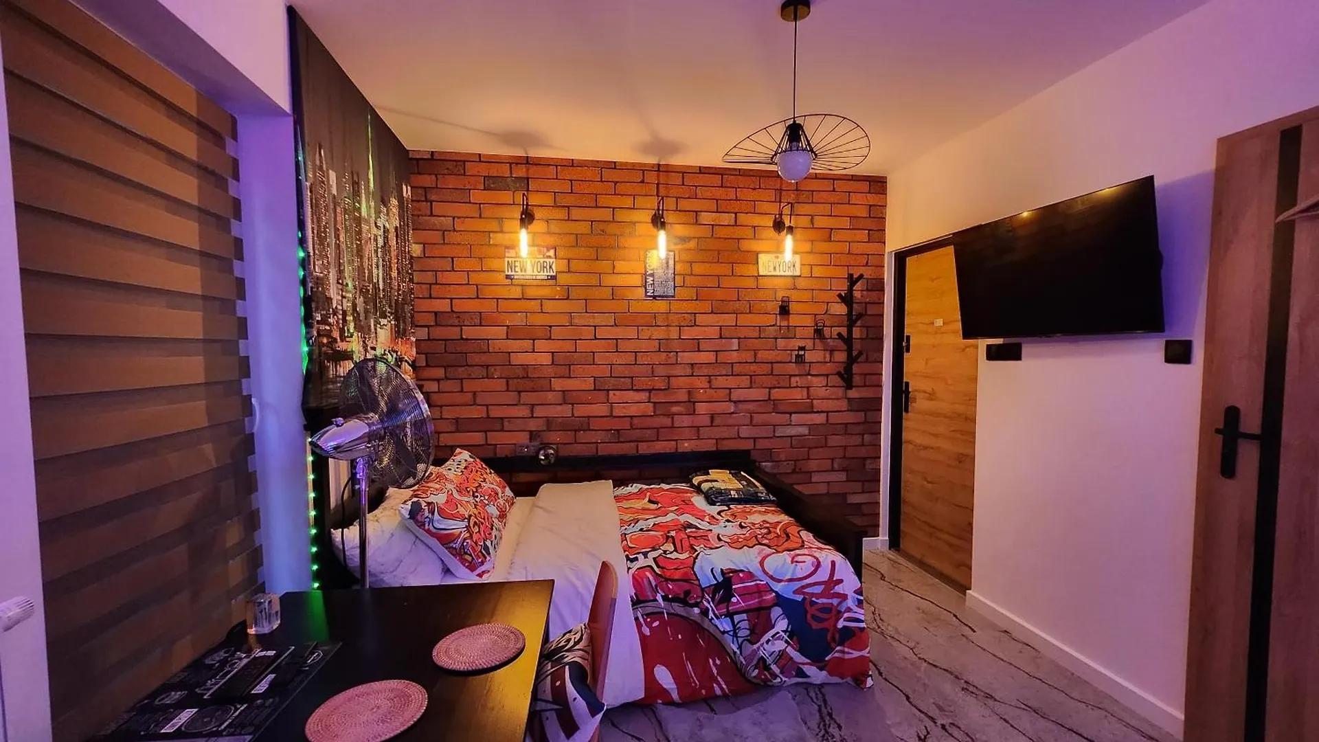 Gdansk Chmielna Prestige Home Spa Apartments With Luxury Jacuzzi And Sauna! Selected Apartments Also Feature A Massage Chair And Himalayan Salt Wall With Color Therapy Salt Forest