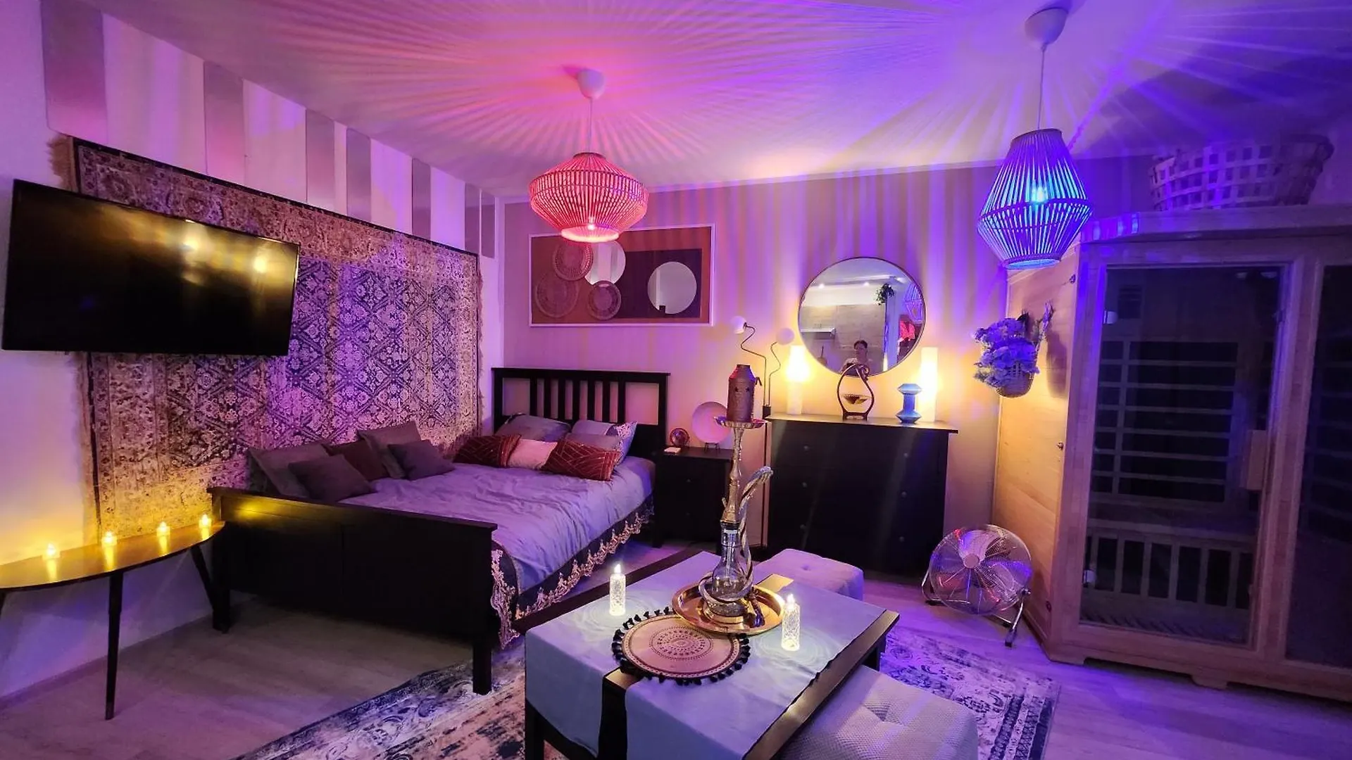Gdansk Chmielna Prestige Home Spa Apartments With Luxury Jacuzzi And Sauna! Selected Apartments Also Feature A Massage Chair And Himalayan Salt Wall With Color Therapy Salt Forest