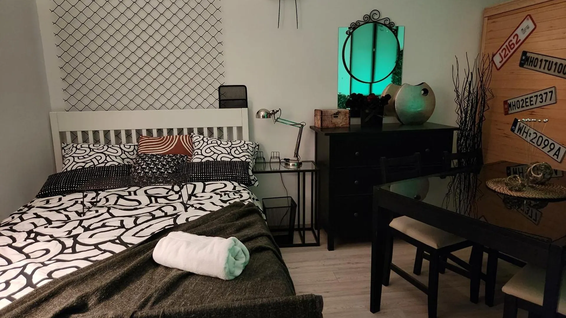 Gdansk Chmielna Prestige Home Spa Apartments With Luxury Jacuzzi And Sauna! Selected Apartments Also Feature A Massage Chair And Himalayan Salt Wall With Color Therapy Salt Forest